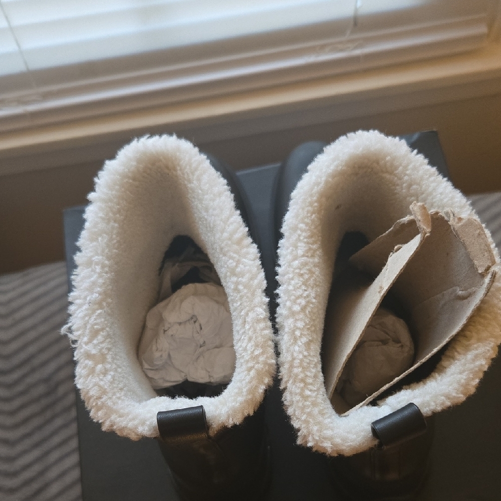 Coach Black and Gray Shearling-Lined Boots With Box SIZE 10 - Picture 4 of 12